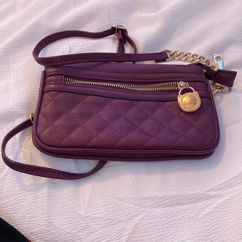 Cute Michael Kors purse!